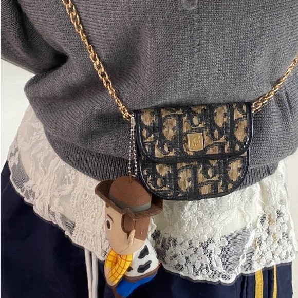 Vintage authentic Christian Dior Coin purse with chain - Picture 5 of 6